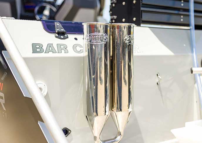 boat-builder-bar-crusher-raider-670-SLIMYTUBETWIN