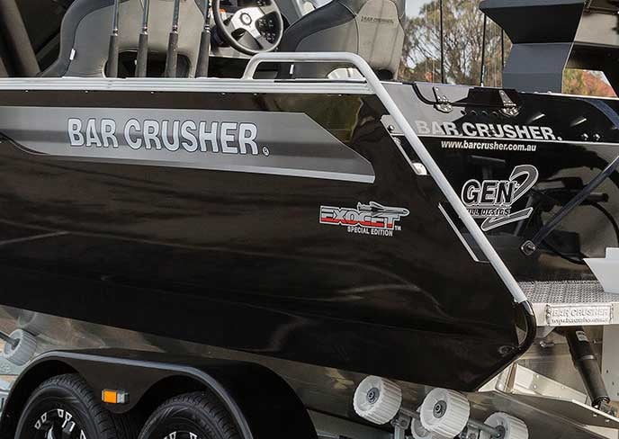 boat-builder-bar-crusher-exocet-615c-graphics-EXOCGRPH