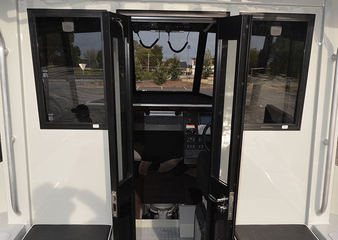 boat-builder-bar-crusher-fully-enclosed-hard-top-PILOTHOUSE