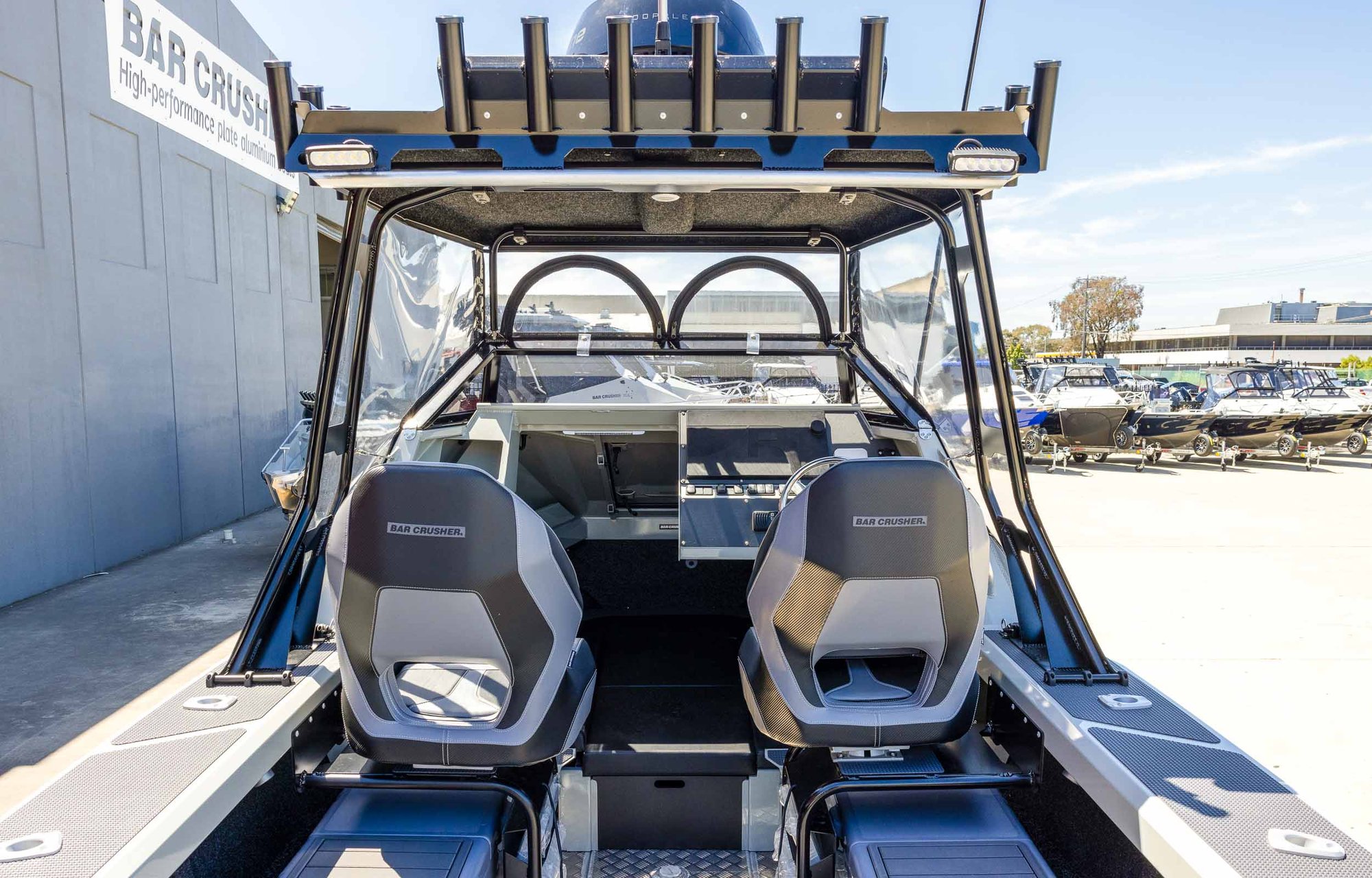 Bar_Crusher_Bay_Raider_670C_4