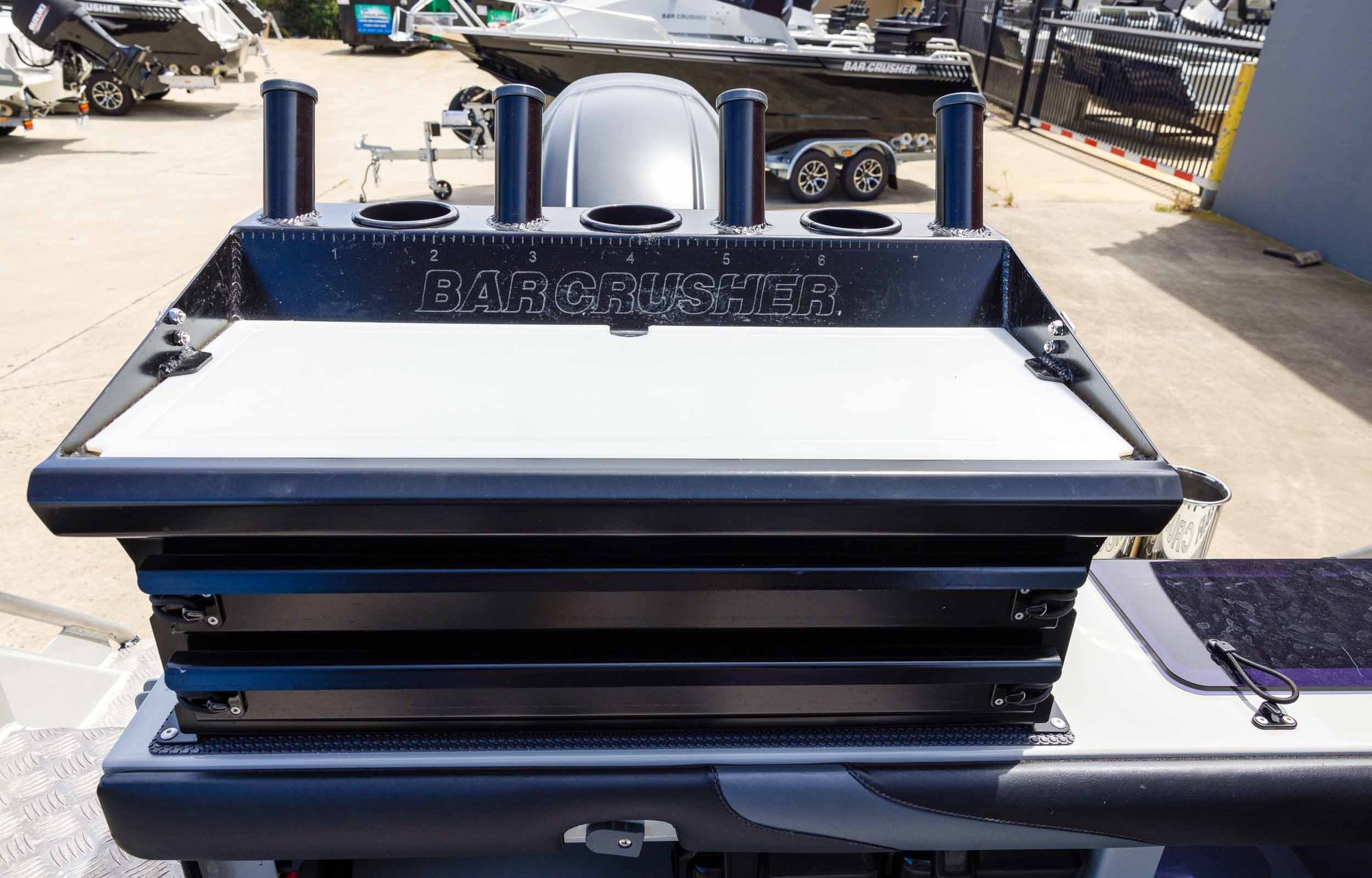 Bar_Crusher_Shelf_Raider_670HT_7