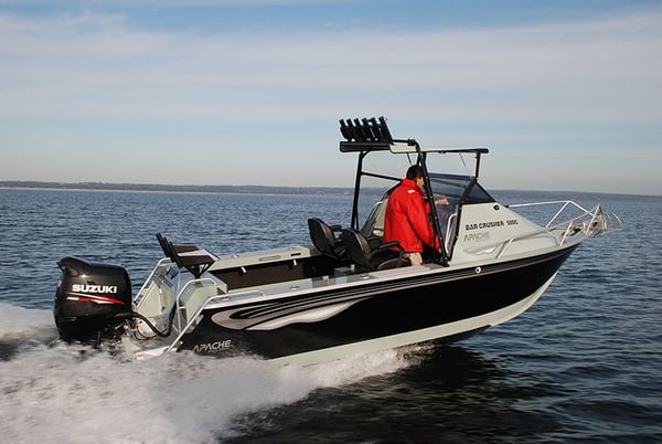 news-bar-crusher-560c-apache-take-everything-head-on