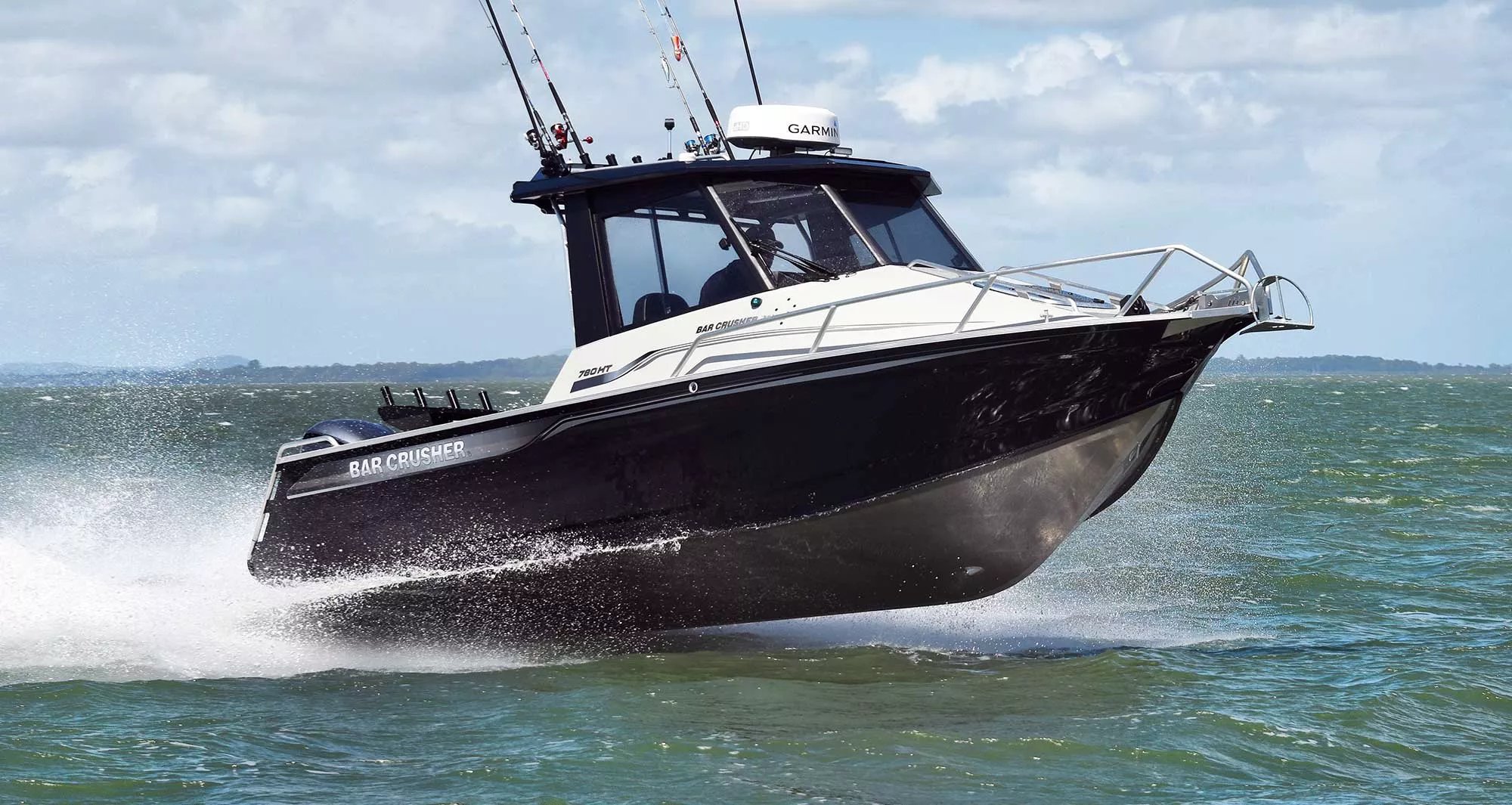 news-bar-crusher-780ht-brisbane-boat-show-2019-b