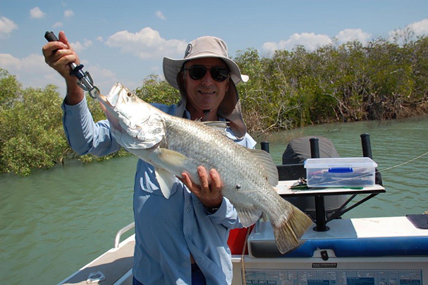 owner-adventures-king-george-river-615c-2