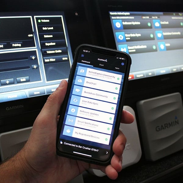 pre-season-boating-checklist-electronics-2